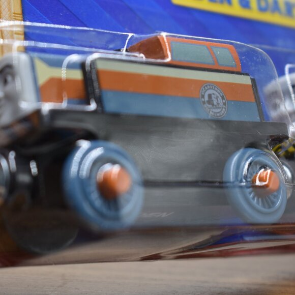 Den & Dart Thomas & Friends Wooden Railway Vicarstown Fisher Price Sealed New - Picture 7 of 9